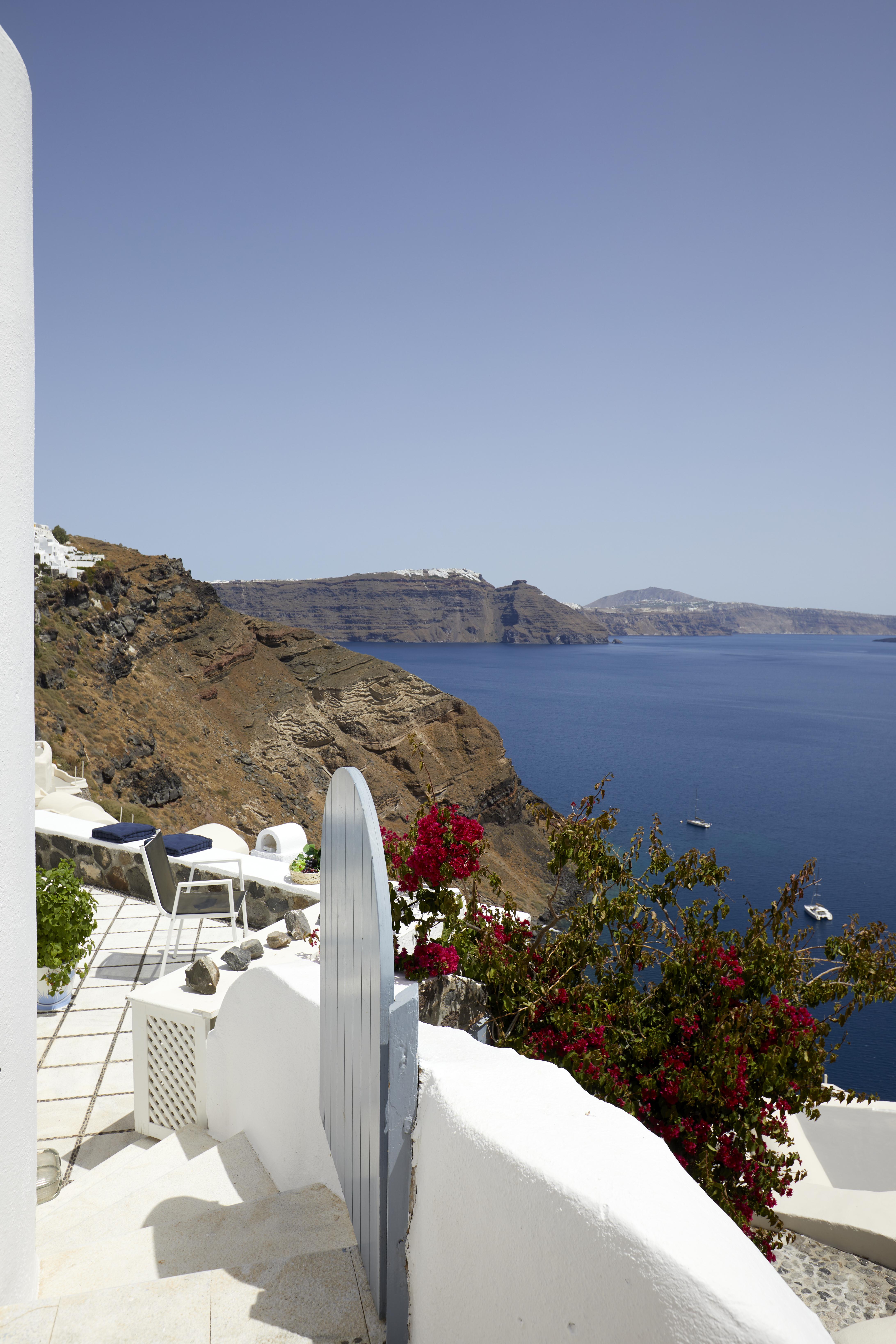 Allure Breeze Suites Oía Exteriér fotografie